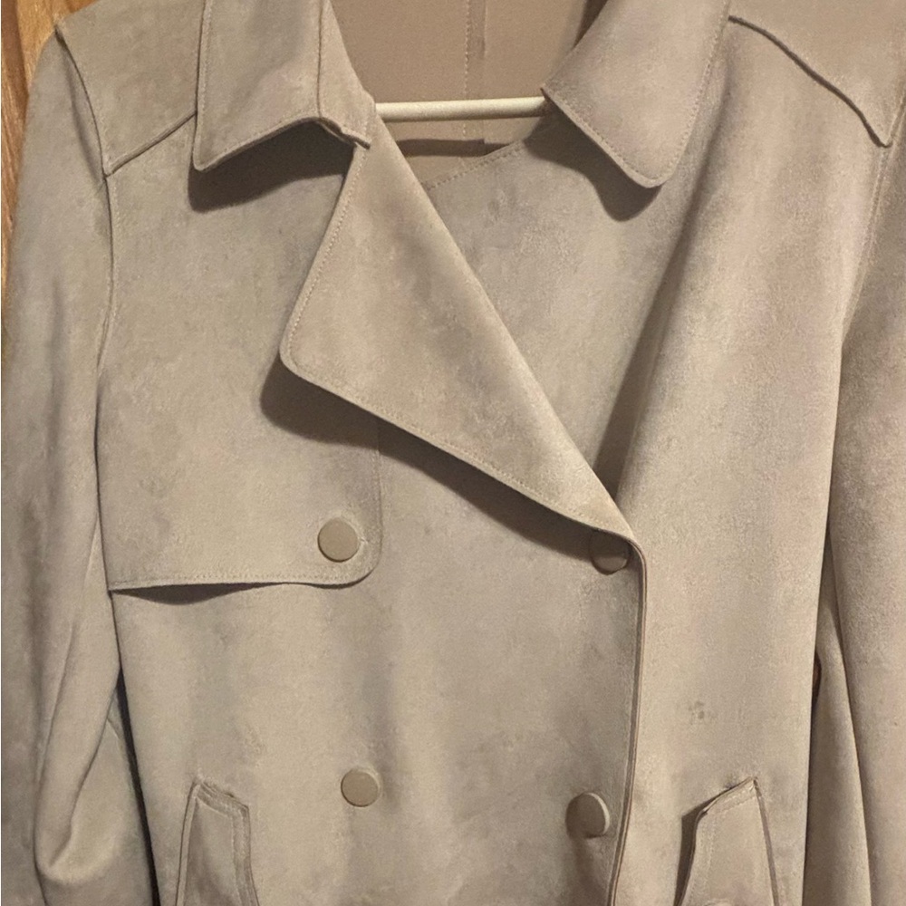 Light Jacket ! - Picture 7 of 14